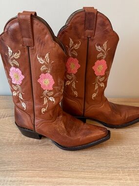 JB Dillon branded handcrafted  Leather Cowboy Boots with Pink Floral Embroidery